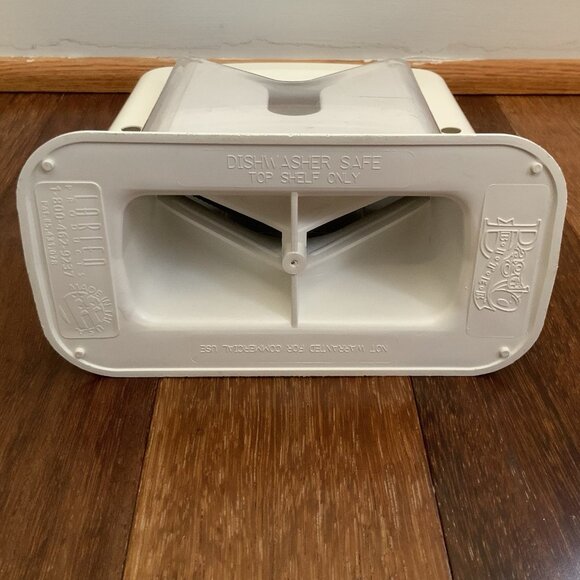 Larien Products Bagel Biter Cutter The Original Bagel Guillotine Slicer(DR5) - Picture 6 of 16